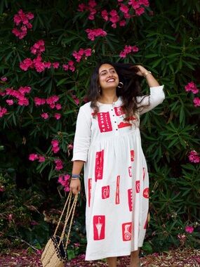 Bombay Paisley White & Red Printed Midi Dress